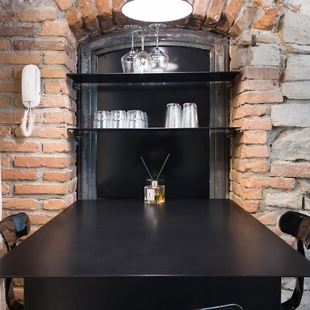 Bergamo Art Apartment Bagian luar foto