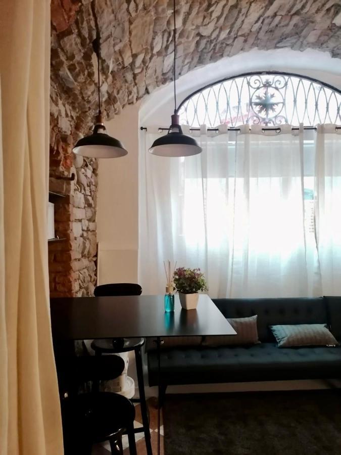 Bergamo Art Apartment Bagian luar foto