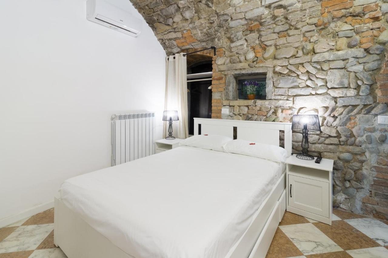 Bergamo Art Apartment Bagian luar foto