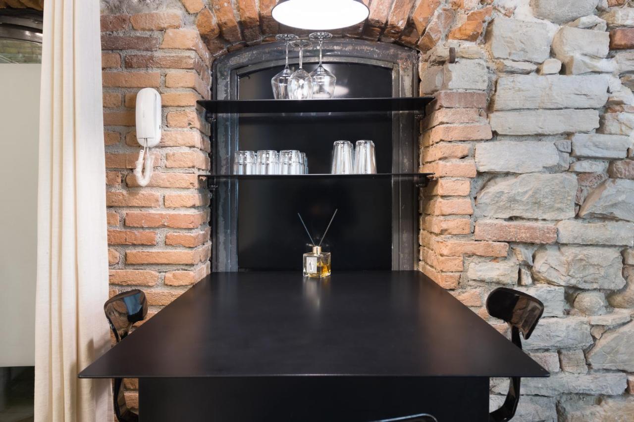 Bergamo Art Apartment Bagian luar foto
