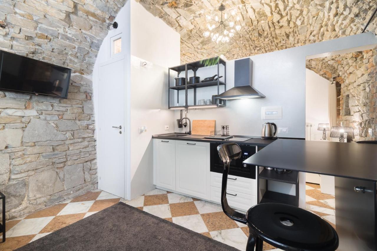 Bergamo Art Apartment Bagian luar foto