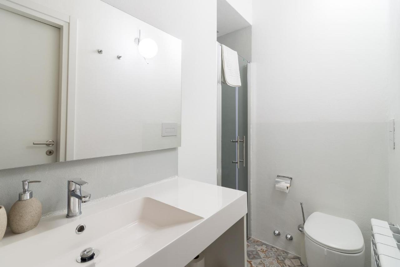 Bergamo Art Apartment Bagian luar foto